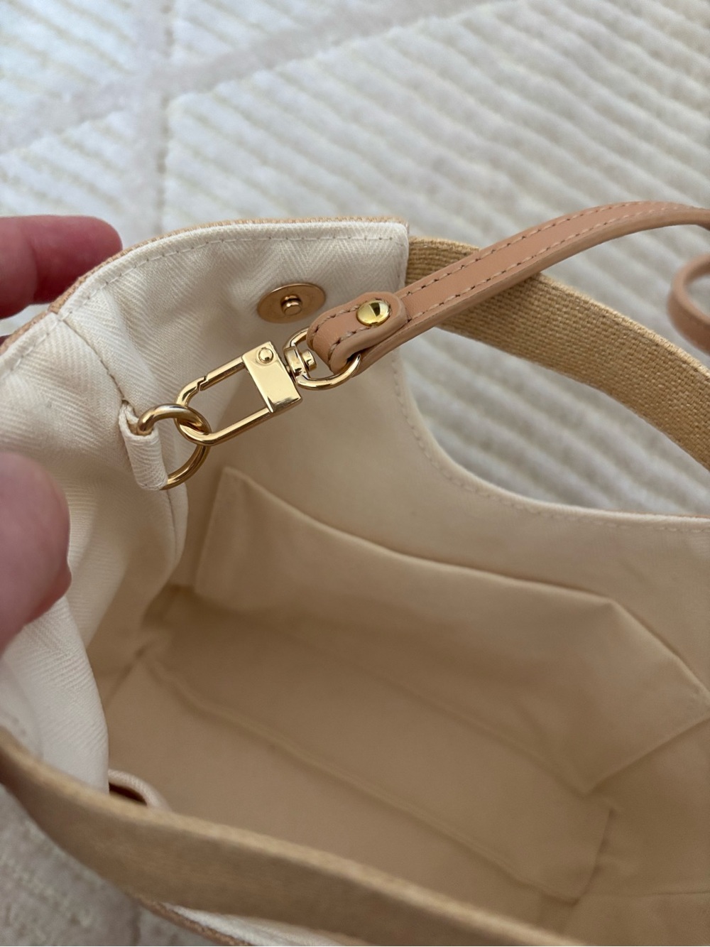 Up-cycled CD bag w/ straps - Picture 9 of 13